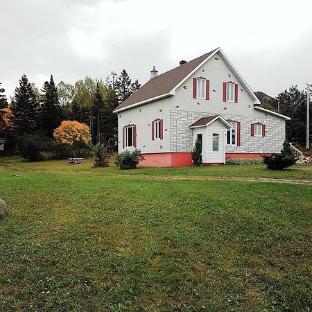 Chill Shack - Auberge Jeunesse Sainte Anne des Monts Luaran gambar